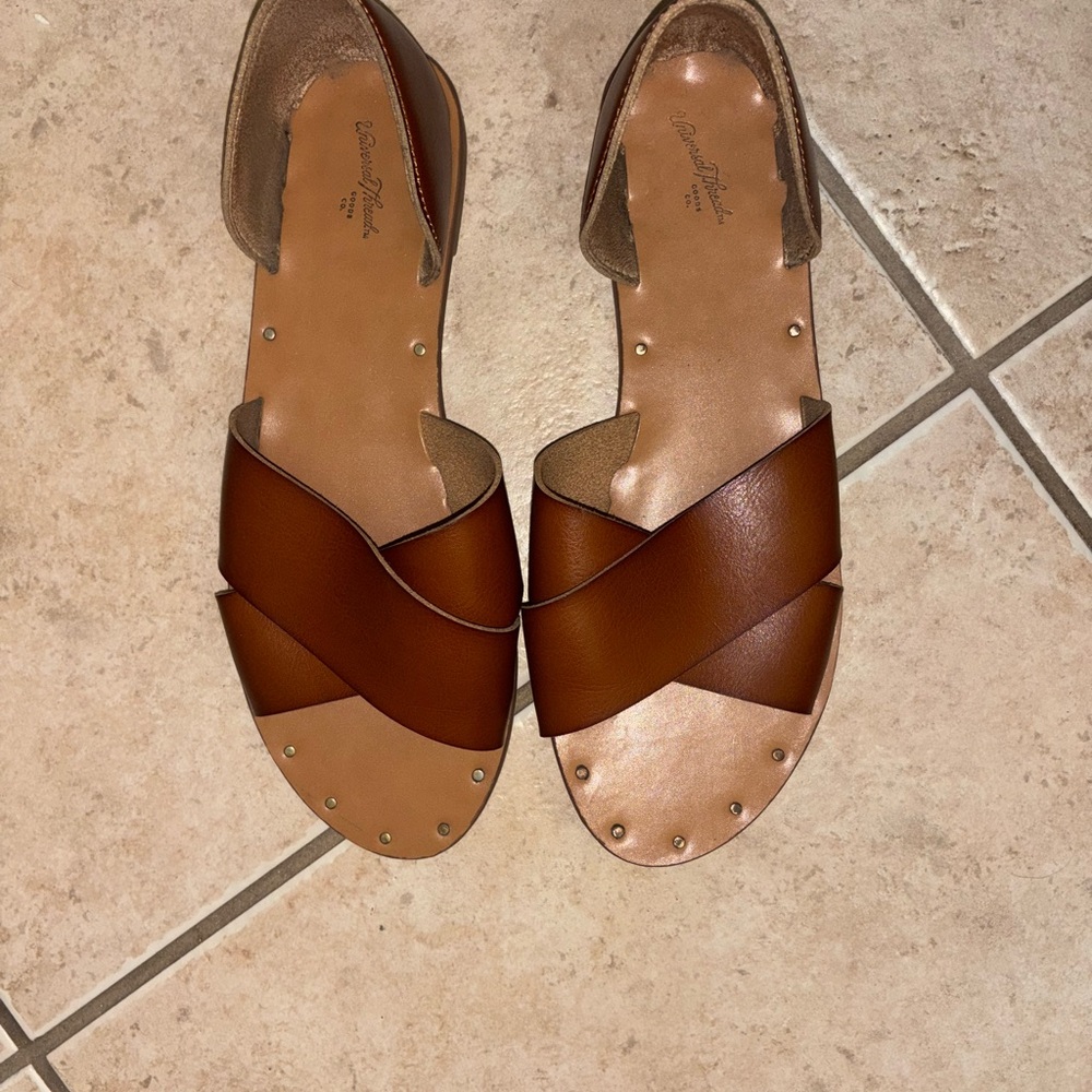 Universal Thread Brown Crisscross Sandals